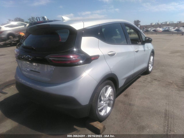 Chevrolet Bolt Ev 1lt 2023 1G1FW6S01P4116084 Image 4
