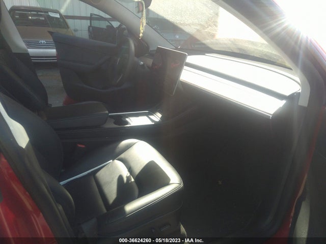 Tesla Model Y Long Range 2022 7SAYGDEE5NF394424 Image 6
