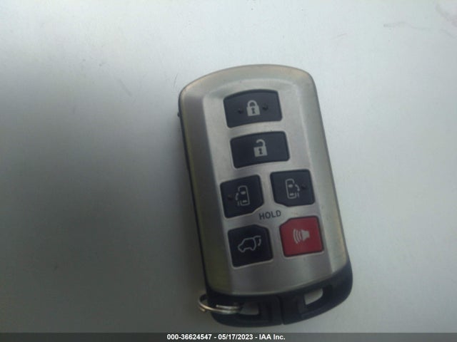 Toyota Sienna Xle Auto Access 2020 5TDYZ3DC1LS044220 Image 3