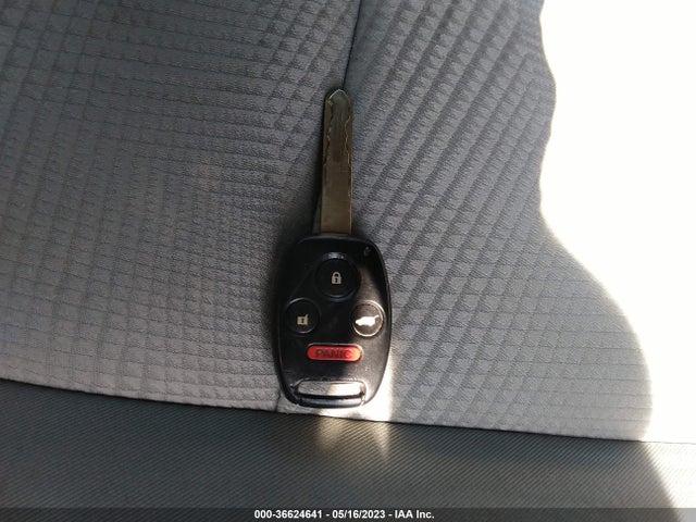Honda PILOT LX 2015 5FNYF3H27FB031085 Image 11