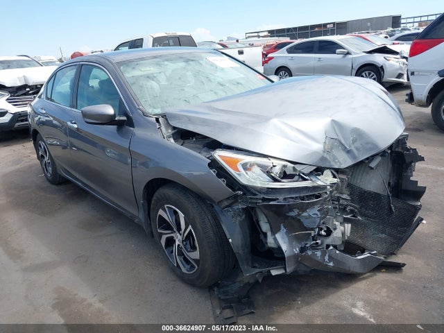 2017 1HGCR2F38HA129711 main image