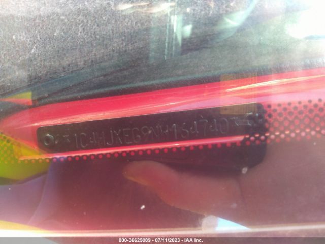 1C4HJXEG9NW164740 Jeep Wrangler Unlimited Sahara