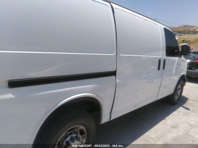 2011 CHEVROLET EXPRESS CARGO VAN VIN: 1GCWGFCA8B1150996