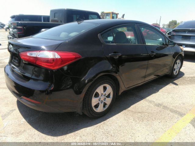 KNAFK4A63G5510111 KIA FORTE LX
