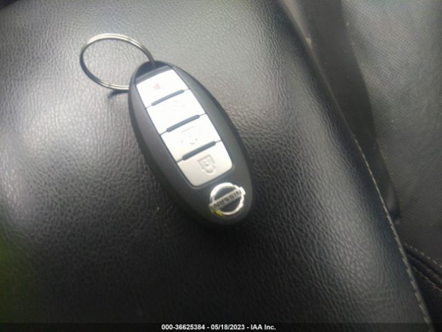 5N1AT2MV0GC880022 Nissan Rogue Sl