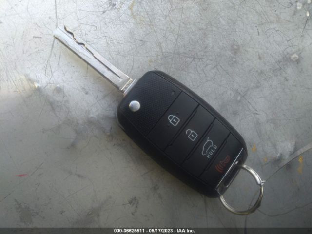 5XYKT4A69EG547411 KIA SORENTO LX