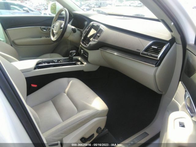 YV4A22PK9L1546566 Volvo Xc90 Momentum