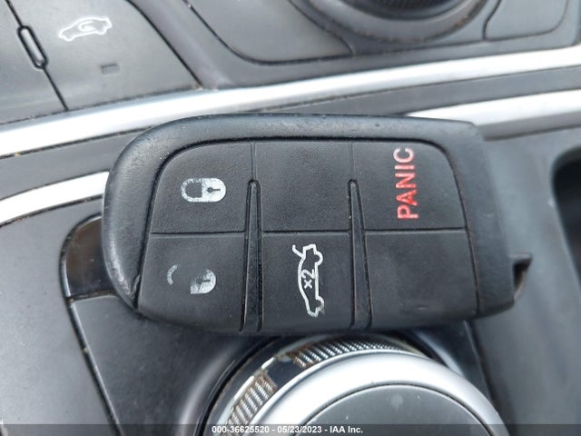 1C3CCCAB9FN611814 Chrysler 200 Limited