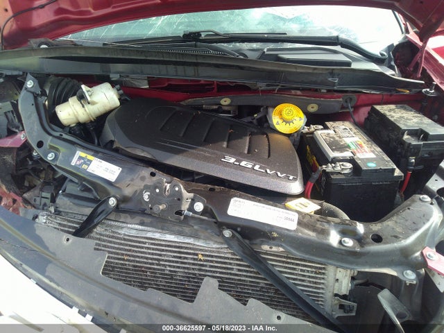 2C4RC1JG5GR104600 Chrysler Town & Country Limited