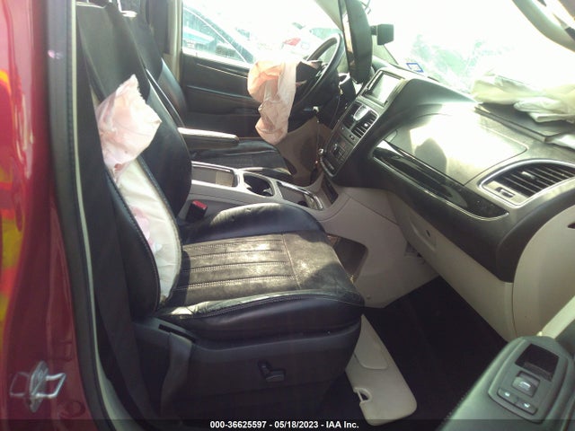 2C4RC1JG5GR104600 Chrysler Town & Country Limited