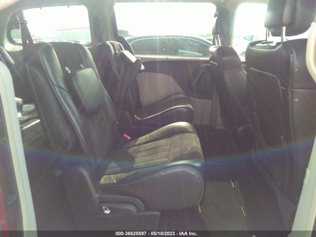 2C4RC1JG5GR104600 Chrysler Town & Country Limited
