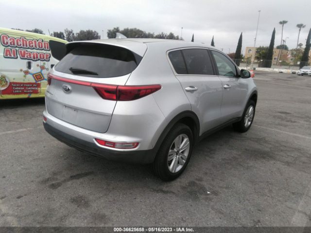 KNDPM3AC8J7471514 KIA Sportage Lx