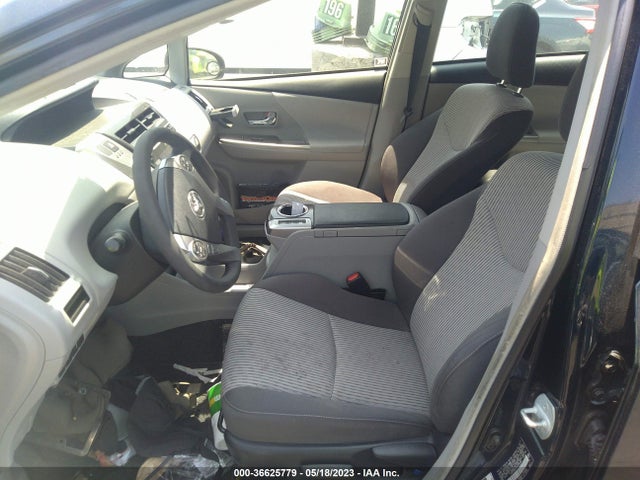 Toyota Prius V Two/five/three/four 2017 JTDZN3EU4HJ070886 Image 6