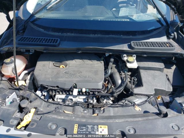 1FMCU9HD5JUA86313 Ford ESCAPE SEL