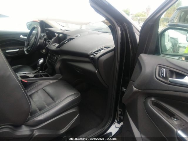 1FMCU9HD5JUA86313 Ford ESCAPE SEL
