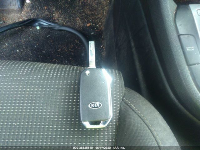 3KPF24AD2LE212391 KIA Forte Lxs