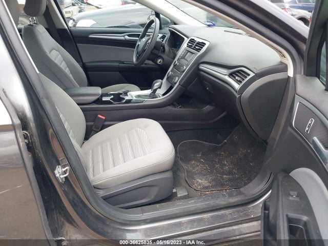 3FA6P0G74GR154946 Ford FUSION S