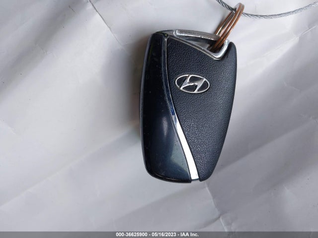 Hyundai Santa Fe Limited Ultimate 2018 KM8SRDHF2JU283988 Image 3