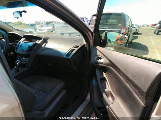 1FADP3FE1GL263078 Ford FOCUS SE