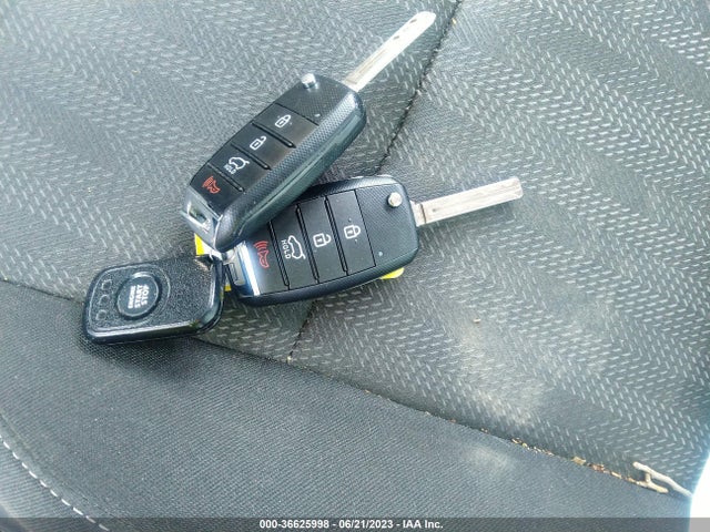 2020 KIA SPORTAGE LX VIN: KNDPMCAC6L7634793