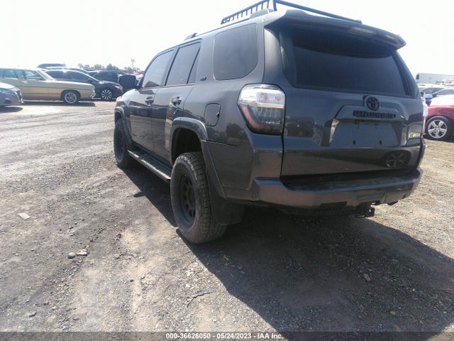 Toyota 4RUNNER SR5 2019 JTEBU5JR3K5670473 Image 3