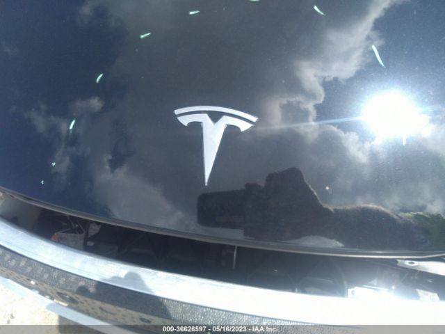 7SAYGDEF2PF702631 Tesla Model Y Performance