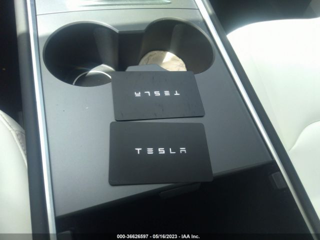 7SAYGDEF2PF702631 Tesla Model Y Performance
