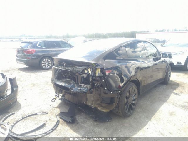 7SAYGDEF2PF702631 Tesla Model Y Performance