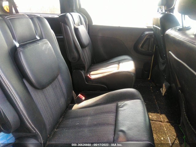 2C4RC1HG5GR240697 Chrysler Town & Country S