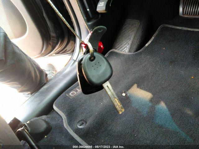 5XYKT3A64EG522457 KIA SORENTO LX