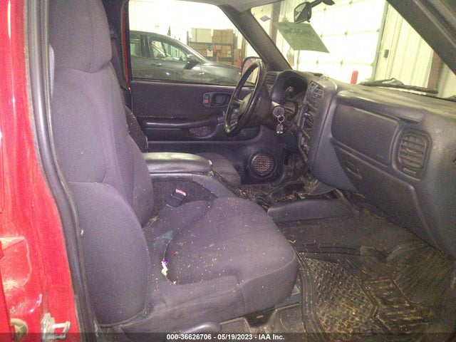 2004 CHEVROLET S-10 LS VIN: 1GCDT13X54K140904