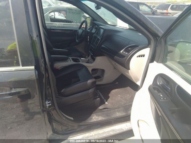 2C4RDGCG2JR267600 Dodge Grand Caravan Sxt