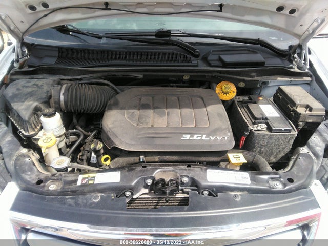 2C4RC1BG8ER444500 Chrysler Town & Country Touring