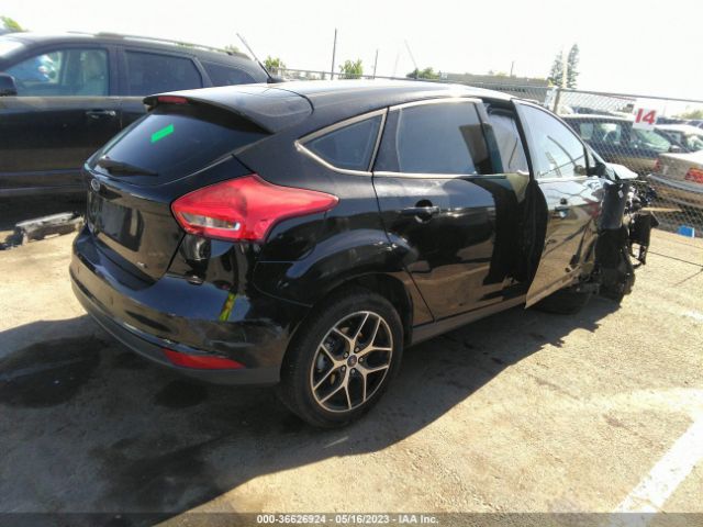 1FADP3M22HL299825 Ford FOCUS SEL
