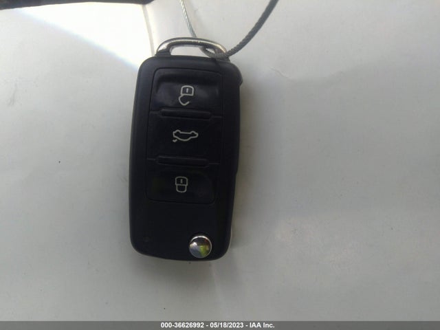 3VWD17AJ7EM354825 Volkswagen Jetta Sedan Se