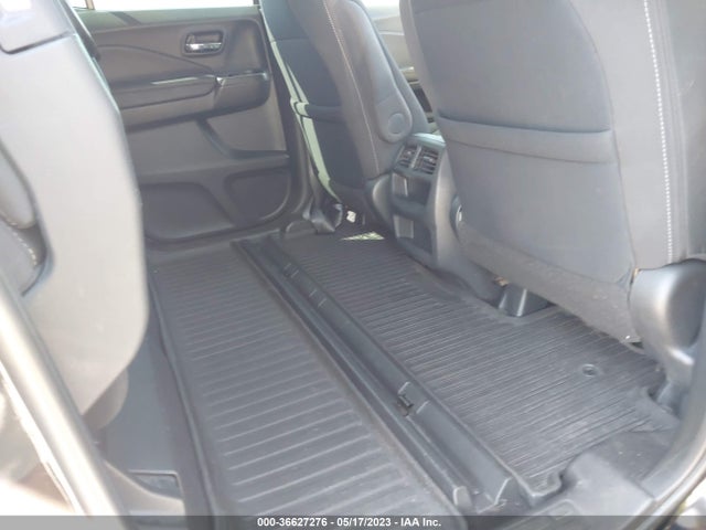 Honda Ridgeline Sport 2017 5FPYK3F17HB021916 Image 8