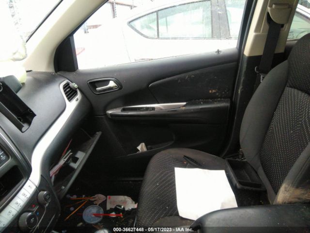 3C4PDCAB7JT519930 Dodge JOURNEY SE