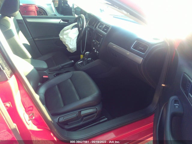 3VWD17AJ6FM204450 Volkswagen Jetta Sedan 1.8t Se