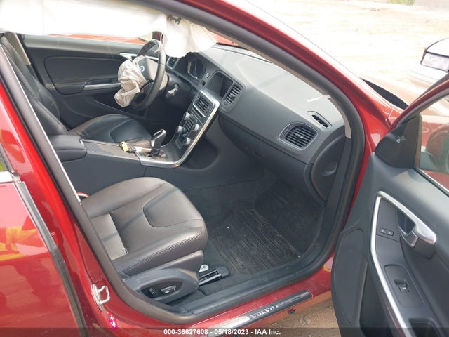 2015 Volvo V60, VIN: YV140MEK4F1241608