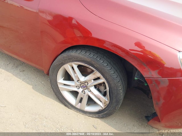 2015 Volvo V60, VIN: YV140MEK4F1241608