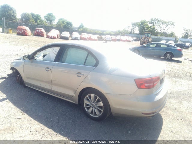 3VWD17AJ2FM306635 Volkswagen Jetta Sedan 1.8t Se W/connectivity