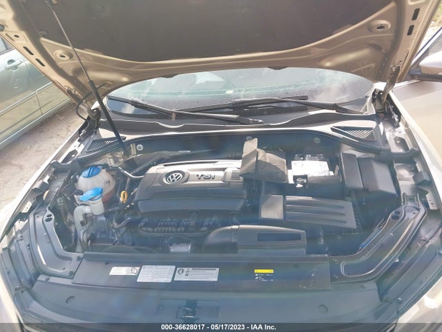 1VWAT7A3XHC058573 Volkswagen Passat 1.8t S