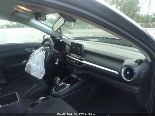 2021 KIA FORTE LXS VIN: 3KPF24AD4ME305219