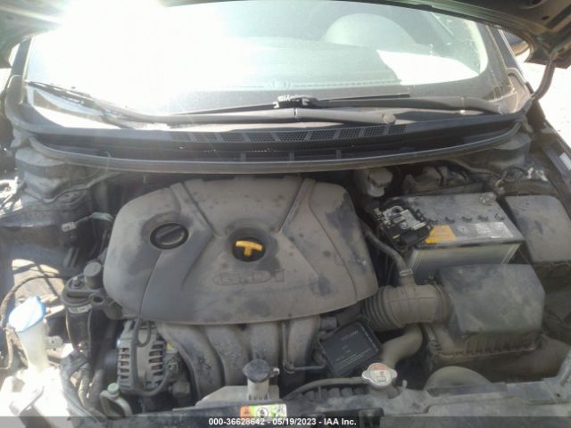 KNAFK5A80J5773915 KIA Forte5 Lx