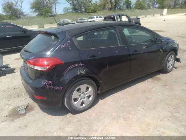 KNAFK5A80J5773915 KIA Forte5 Lx