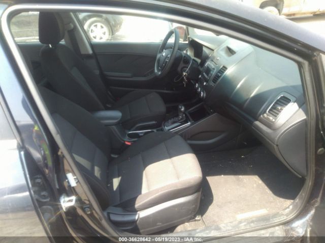 KNAFK5A80J5773915 KIA Forte5 Lx