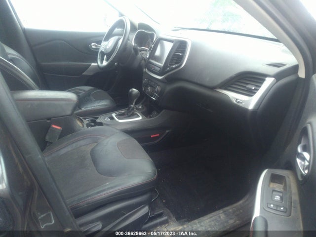 1C4PJMBS1HW646528 Jeep Cherokee Trailhawk