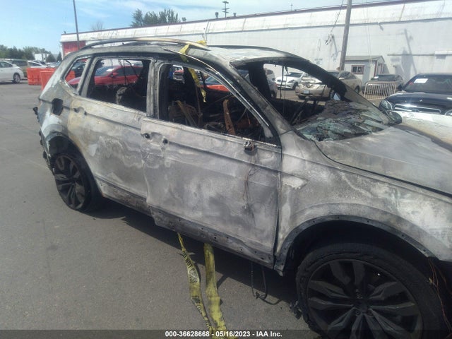 3VV2B7AX7MM070204 Volkswagen Tiguan Se/se R-line Black/sel