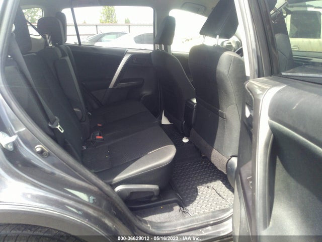 Toyota RAV4 LE 2016 JTMBFREV9GJ090575 Image 8