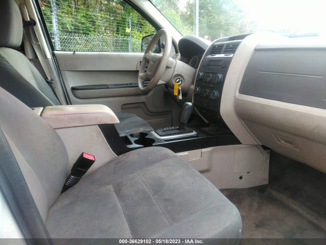 2009 FORD ESCAPE XLS VIN: 1FMCU02709KD07175